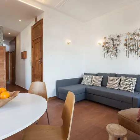 Rossio Vintage Two-bedroom - By Lu Holidays ליסבון