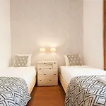 Rossio Vintage Two-bedroom - By Lu Holidays Apartman Lisboa