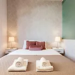 Rossio Vintage Two-bedroom - By Lu Holidays Apartman